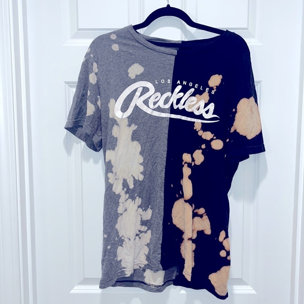 Young and Reckless Black Bleached YR Graphic Tee Shirt Size L Cotton Crew Neck